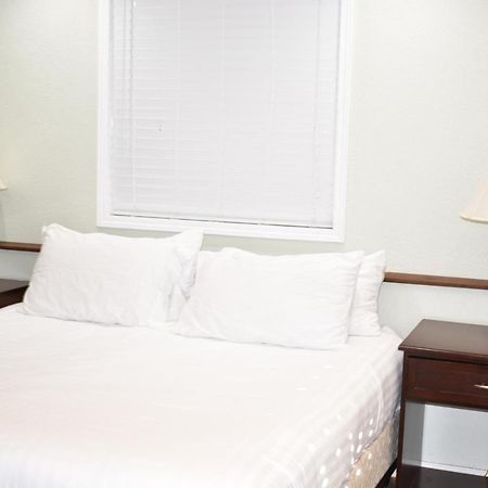 Arrowhead Mountain Inn Lake Arrowhead Bagian luar foto