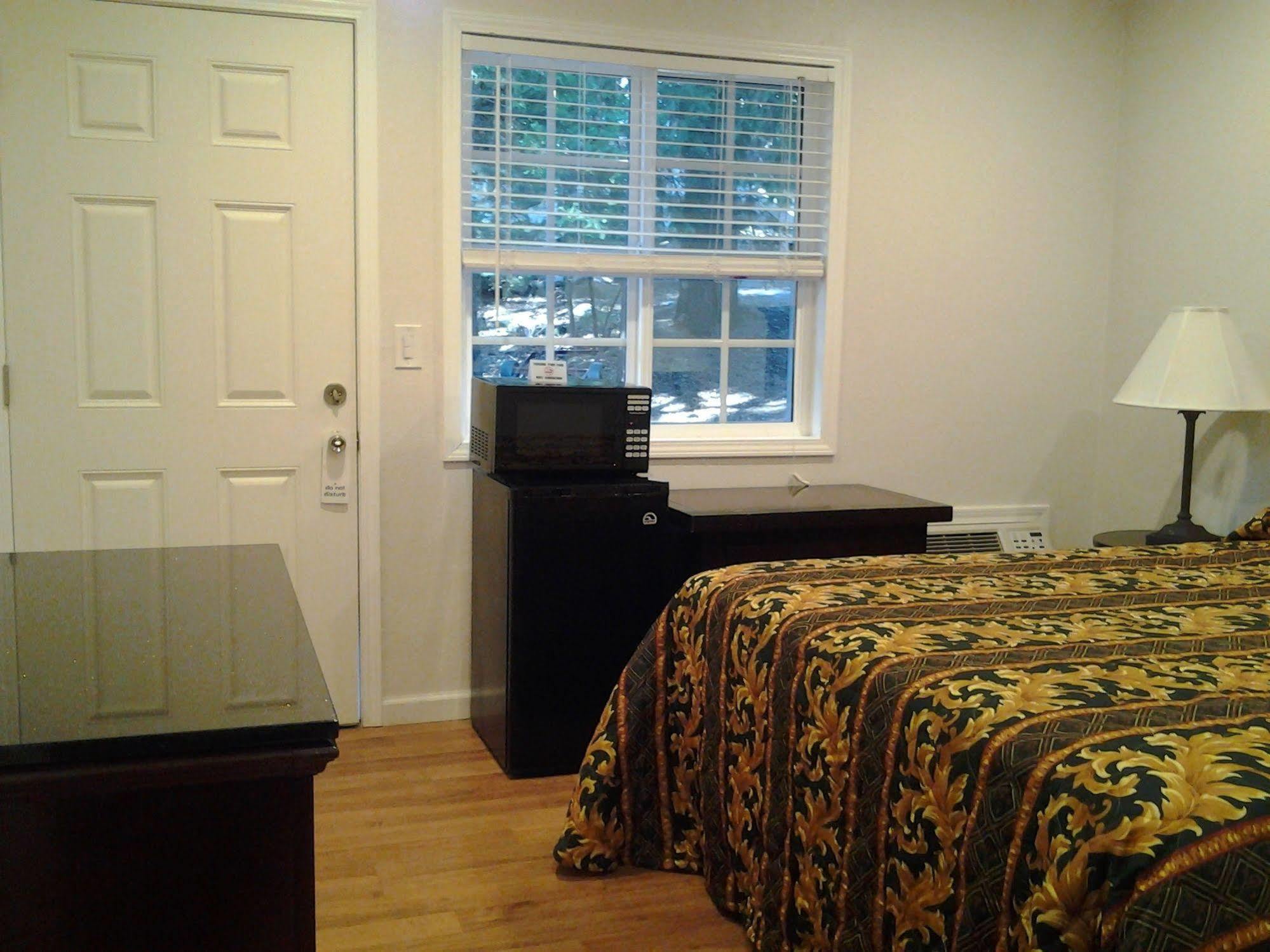 Arrowhead Mountain Inn Lake Arrowhead Bagian luar foto