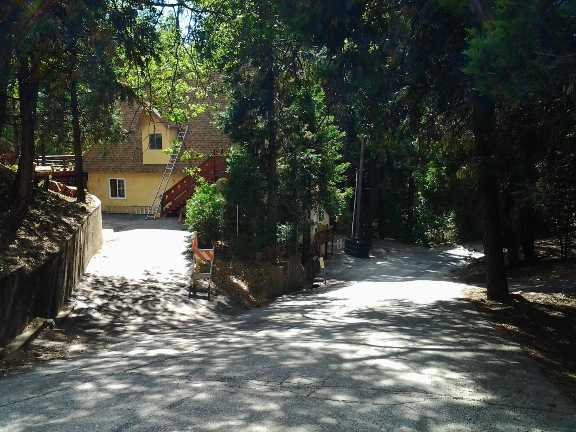 Arrowhead Mountain Inn Lake Arrowhead Bagian luar foto